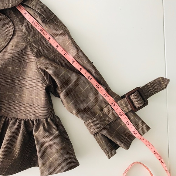 ⚡️SALE⚡️ 🖤Brown Plaid Cropped Sheath Blazer🖤 - Picture 6 of 7